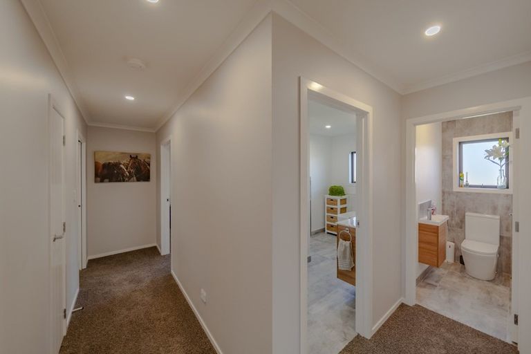 Photo of property in 10 Apatu Place, Waipukurau, 4200