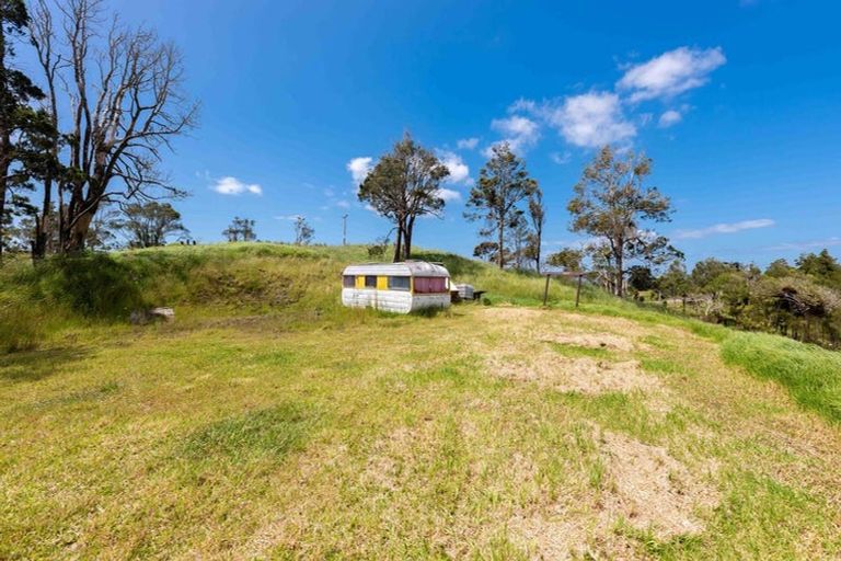 Photo of property in 183 Koutu Loop Road, Whirinaki, 0473