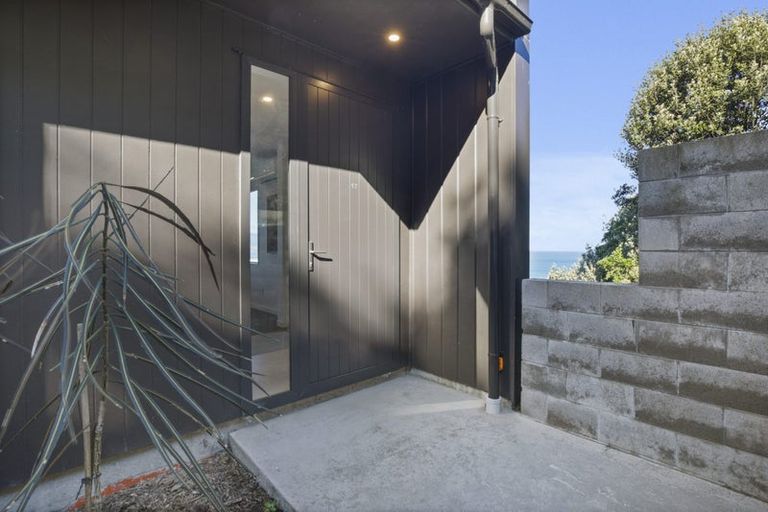 Photo of property in 17/52 High Street, Island Bay, Wellington, 6023