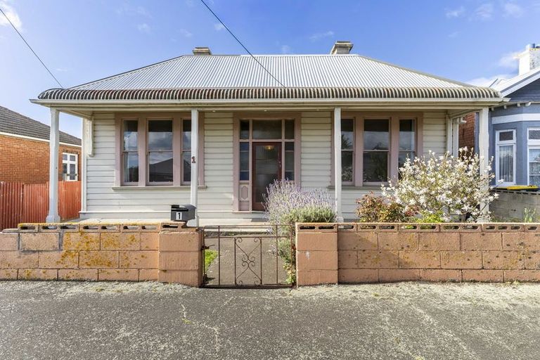 Photo of property in 1 Council Street, Saint Kilda, Dunedin, 9012