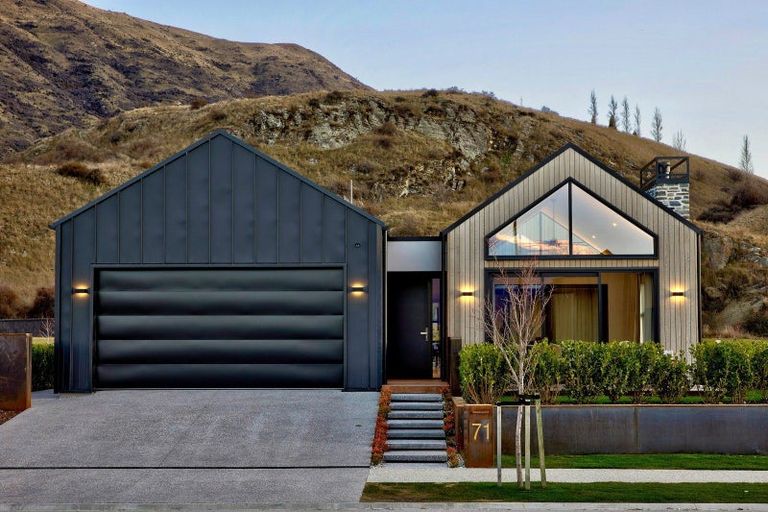 Photo of property in Kawarau Heights, 71 Kawarau Heights Boulevard, Lake Hayes, Queenstown, 9304