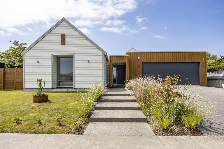 Photo of property in 20 Sandown Boulevard, Rangiora, 7400