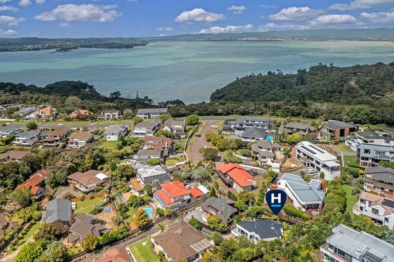Photo of property in 28 Murano Place, Chatswood, Auckland, 0626