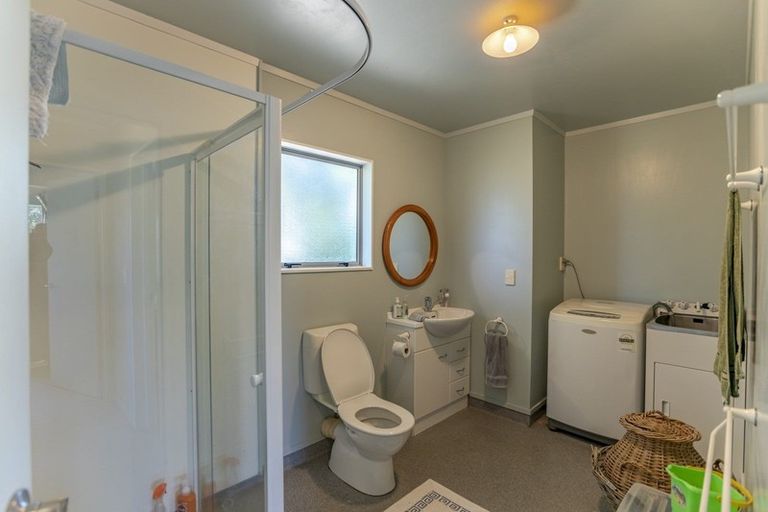 Photo of property in 9 Te Paerahi Road, Porangahau, 4293