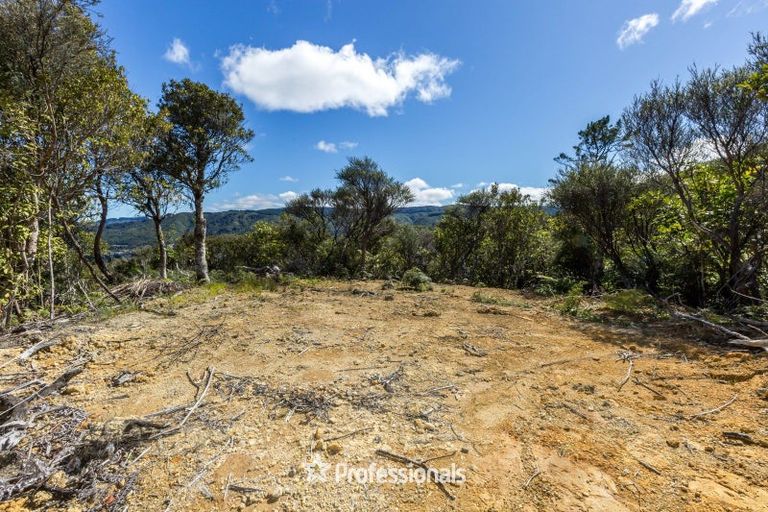 Photo of property in 8 Stroma Way, Timberlea, Upper Hutt, 5018