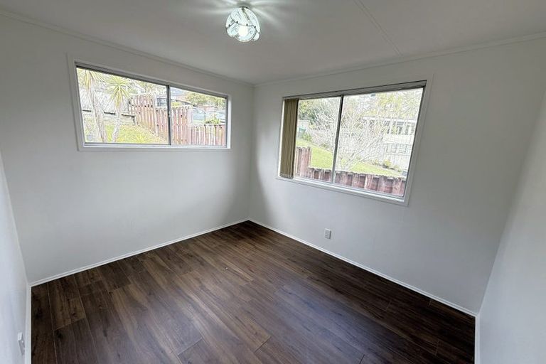 Photo of property in 9 William Souter Street, Forrest Hill, Auckland, 0620