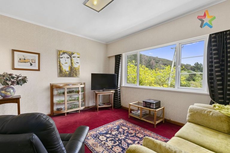 Photo of property in 69 Norton Park Avenue, Fairfield, Lower Hutt, 5011