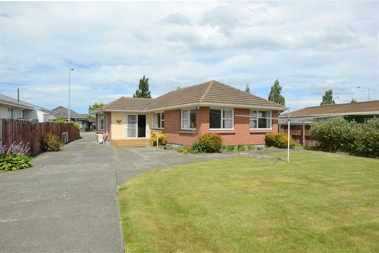 Photo of property in 797 Main North Road, Belfast, Christchurch, 8051