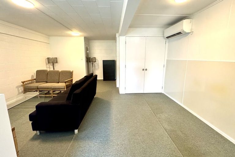 Photo of property in 4/2 Routley Drive, Glen Eden, Auckland, 0602