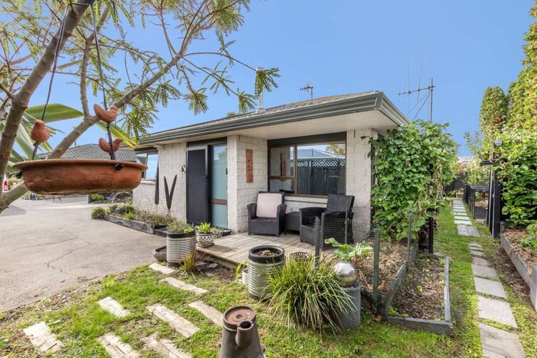 Photo of property in 2d Woodfield Avenue, Roslyn, Palmerston North, 4414