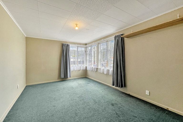 Photo of property in 3 Norris Grove, Taita, Lower Hutt, 5011