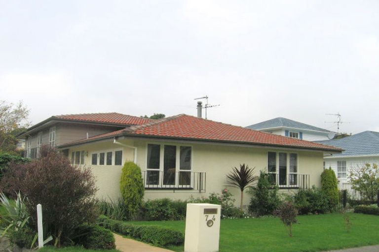 Photo of property in 74 Oriel Avenue, Tawa, Wellington, 5028