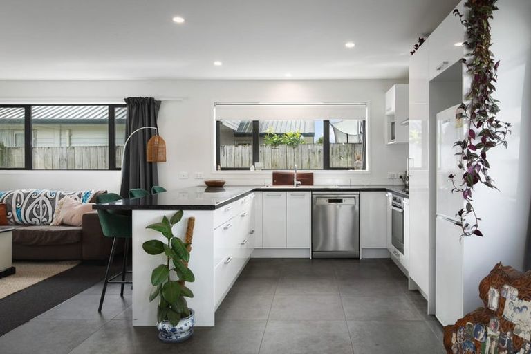 Photo of property in 55b Beach Road, Katikati, 3129