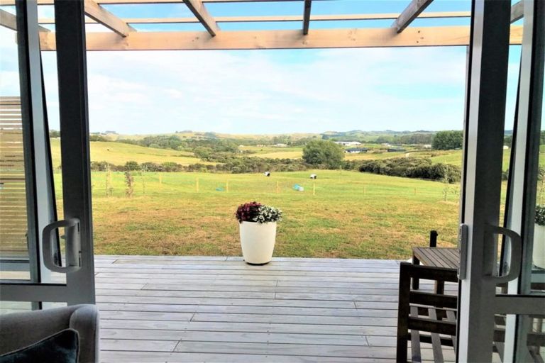 Photo of property in 64 Brown Road, Hakaru, Kaiwaka, 0573