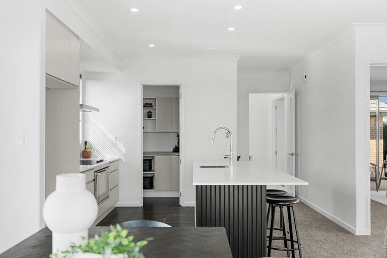 Photo of property in 32 The Runway, Wigram, Christchurch, 8042