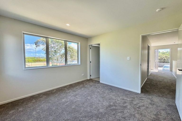 Photo of property in 118 Pigeon Mountain Road, Half Moon Bay, Auckland, 2012