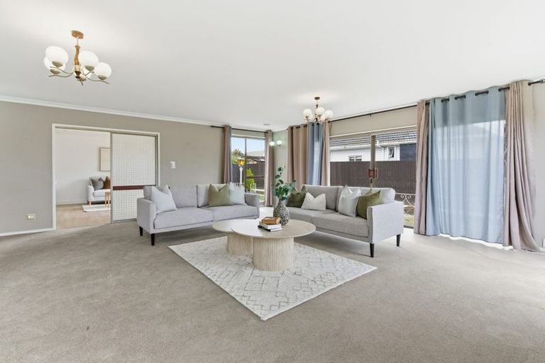 Photo of property in 219 Main North Road, Redwood, Christchurch, 8051