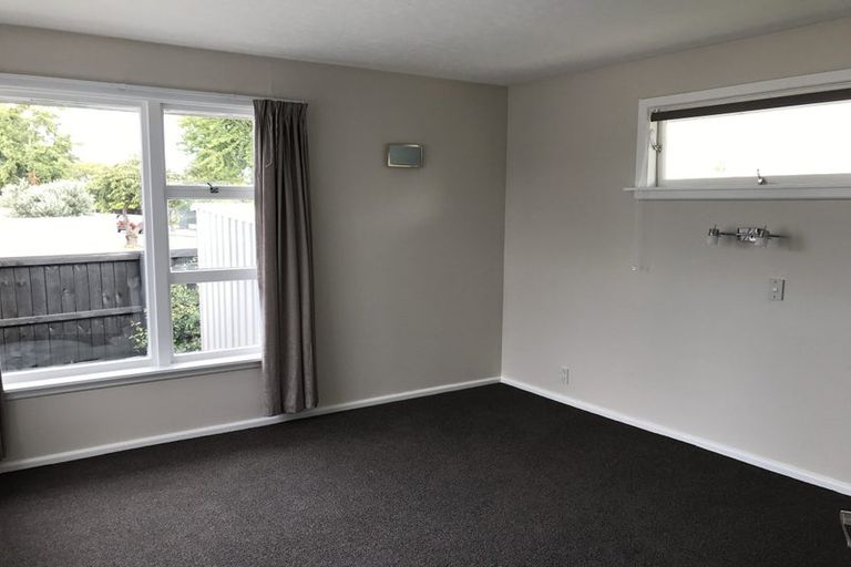 Photo of property in 38 Whitby Street, Burnside, Christchurch, 8053