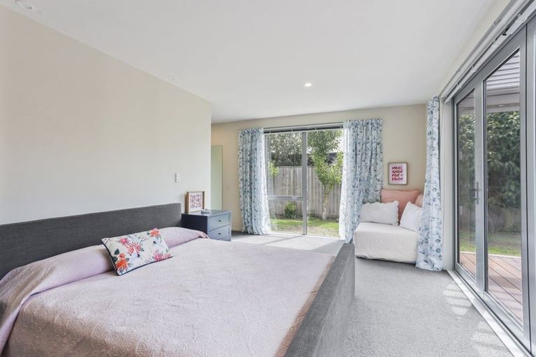 Photo of property in 20 Sandown Boulevard, Rangiora, 7400