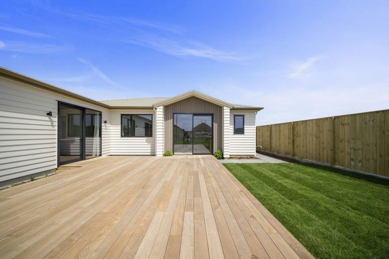 Photo of property in 1 Springwater Drive, Maewa, 4702