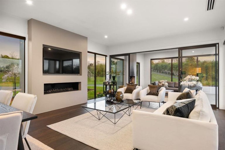 Photo of property in 90 Grace Hill Drive, Dairy Flat, Albany, 0792