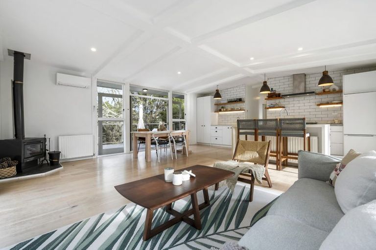 Photo of property in 86 Upper Waiwera Road, Puhoi, Silverdale, 0994