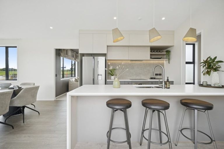 Photo of property in 1 Springwater Drive, Maewa, 4702