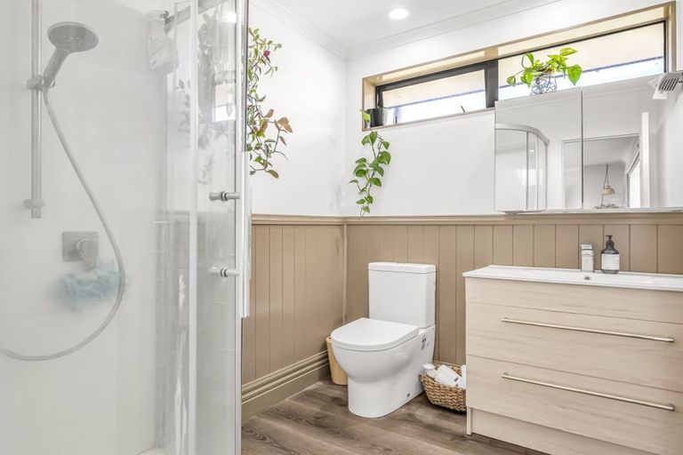 Photo of property in 5 Springvale Road, Waiuku, 2123