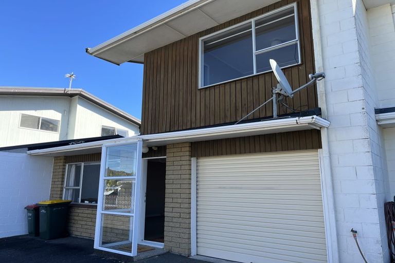 Photo of property in 3/4 Birdwood Avenue, Moturoa, New Plymouth, 4310