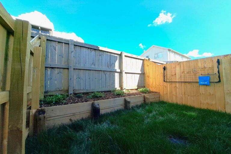 Photo of property in 71 Ngae Place, Mangere East, Auckland, 2024