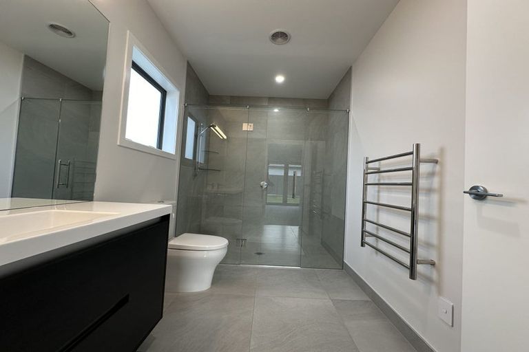 Photo of property in 5 Cassin Place, Taradale, Napier, 4112