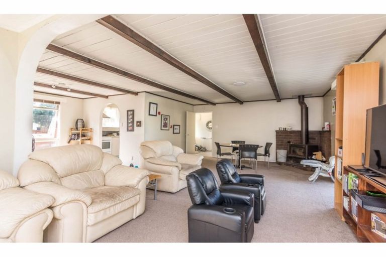 Photo of property in 63 Oreil Avenue, West Harbour, Auckland, 0618