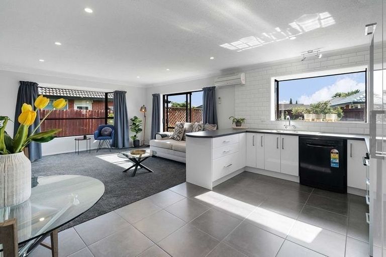 Photo of property in 1/43 Tivoli Place, Bishopdale, Christchurch, 8053