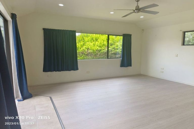 Photo of property in 37 Pitt Road, Runciman, Drury, 2578