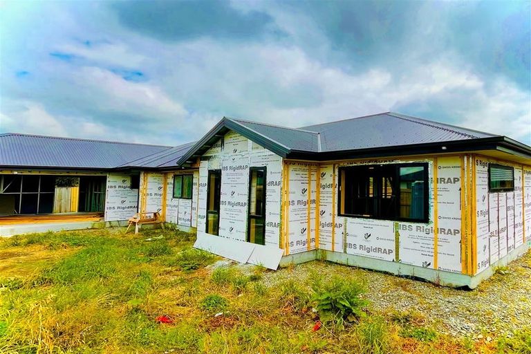 Photo of property in 5 Clonbunny Close, Rolleston, 7614