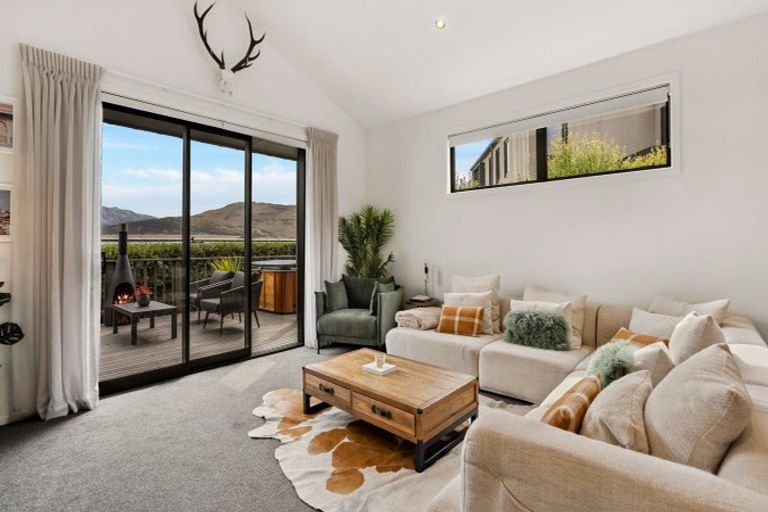 Photo of property in 5 Glenelg Lane, Jacks Point, 9371