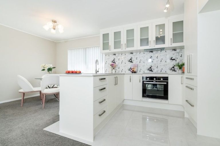 Photo of property in 122 Boundary Road, Clover Park, Auckland, 2019