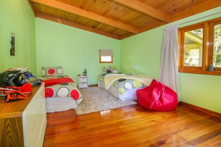 Photo of property in 1/2 Manawaora Road, Russell, 0272