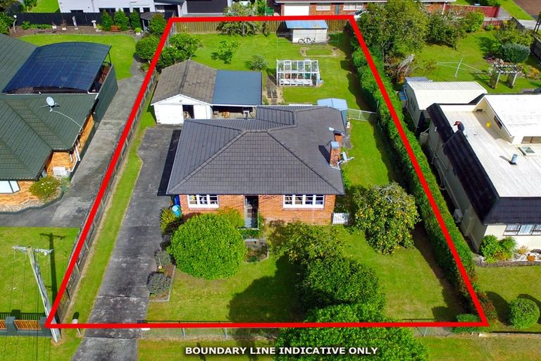 Photo of property in 3 Mitchell Street, Blockhouse Bay, Auckland, 0600
