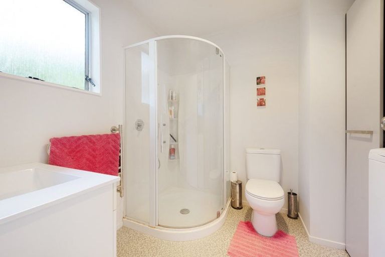 Photo of property in 3 Oldham Way, Crofton Downs, Wellington, 6035