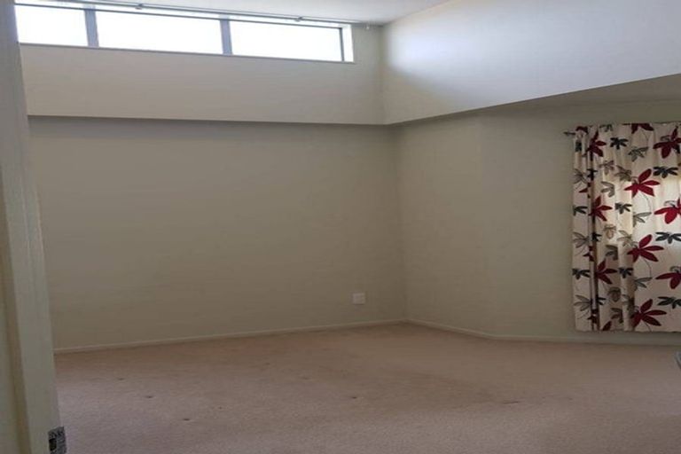 Photo of property in 3/1 Gracechurch Drive, Flat Bush, Auckland, 2016