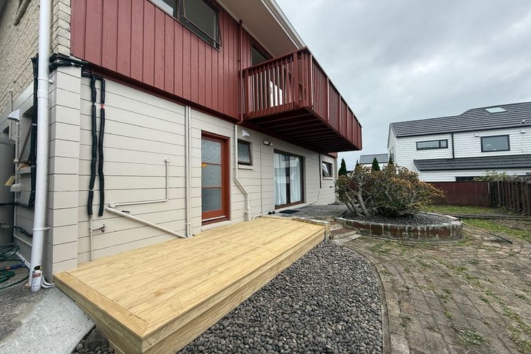 Photo of property in 1/22 Tui Glen Road, Birkenhead, Auckland, 0626