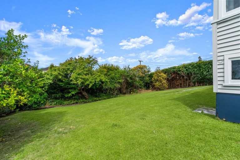 Photo of property in 47 Philomel Crescent, Bayswater, Auckland, 0622