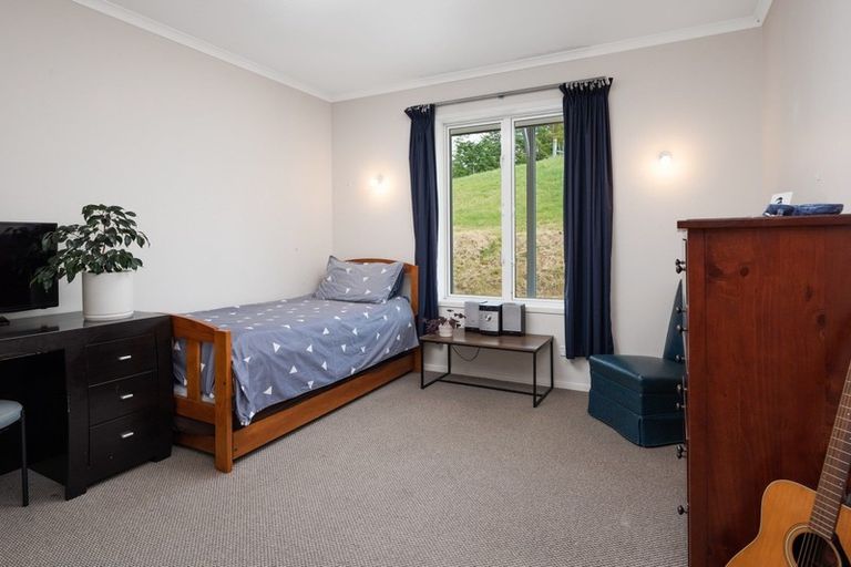 Photo of property in 670 Hawkesbury Road, Hawkesbury, Blenheim, 7272