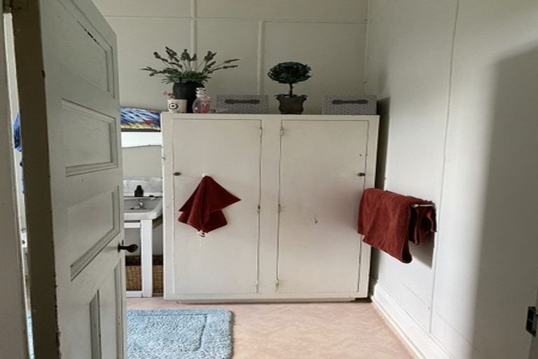 Photo of property in 18 Shoal Bay Road, Devonport, Auckland, 0624