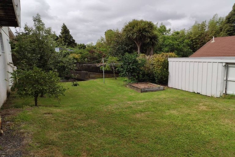 Photo of property in 20 Victoria Road, New Plymouth, 4310