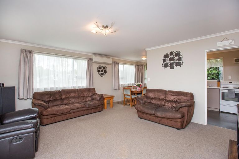 Photo of property in 8 Blomfield Street, Nawton, Hamilton, 3200