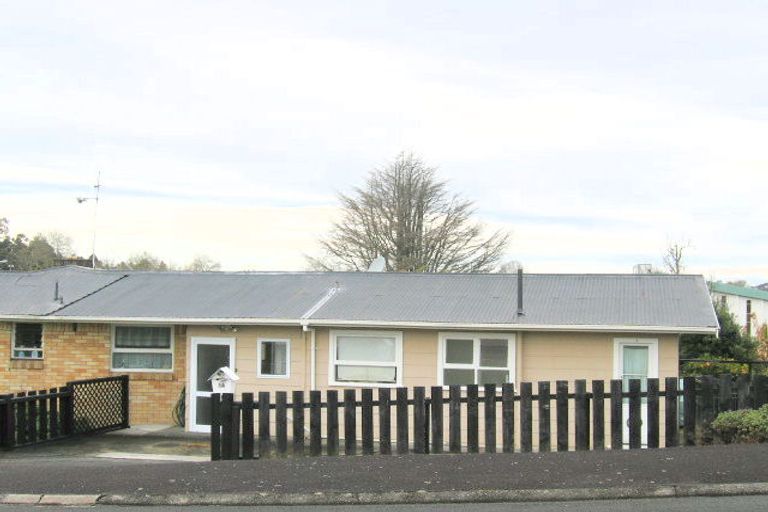 Photo of property in 1 Goodall Street, Dinsdale, Hamilton, 3204