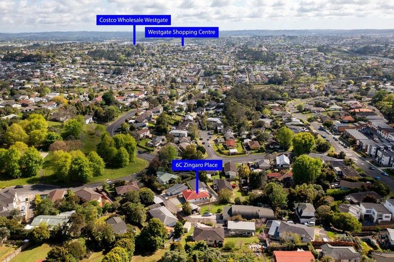 Photo of property in 6c Zingaro Place, Massey, Auckland, 0614
