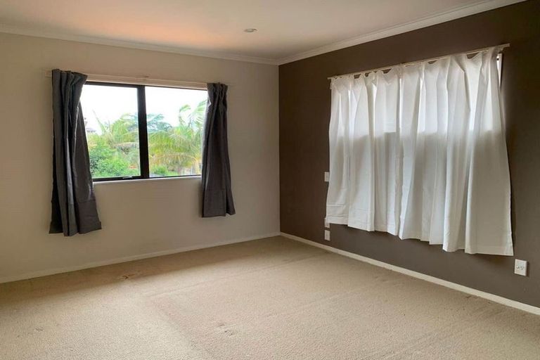 Photo of property in 13a Elliot Street, Howick, Auckland, 2014